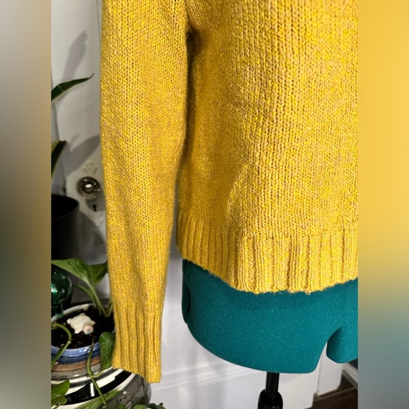 American Eagle Thick Yellow Fair Isle Nordic Sweater Women’s small - Picture 2 of 10